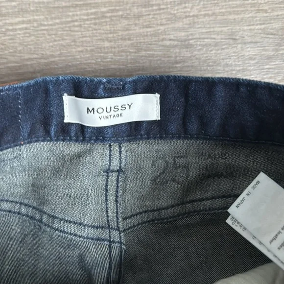 MOUSSY VINTAGE Crawford Rebirth Skinny in Dark Blue 25